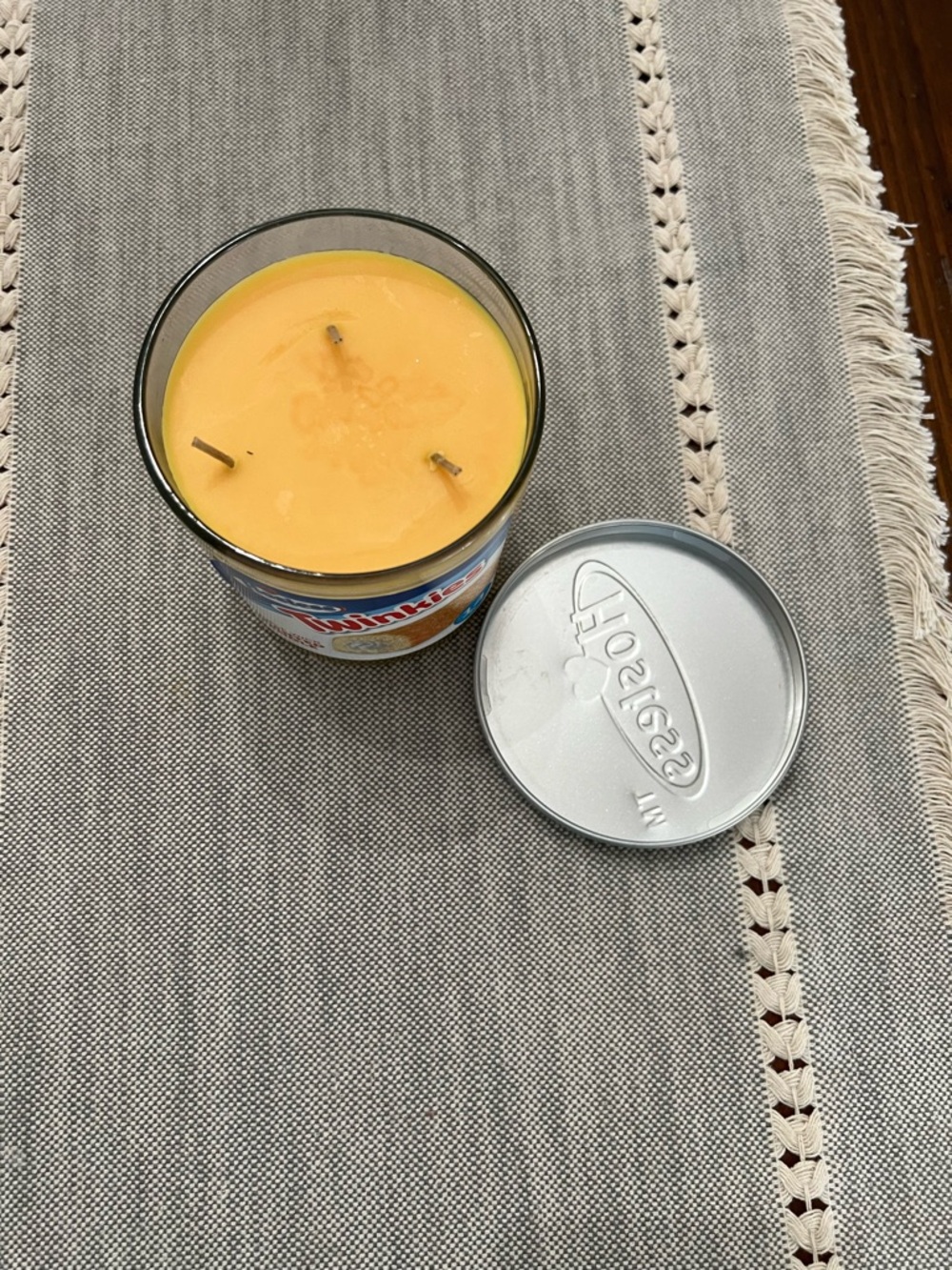 Hostess Twinkies Scented Candle 14 Oz, 3 Wick New - Picture 2 of 2